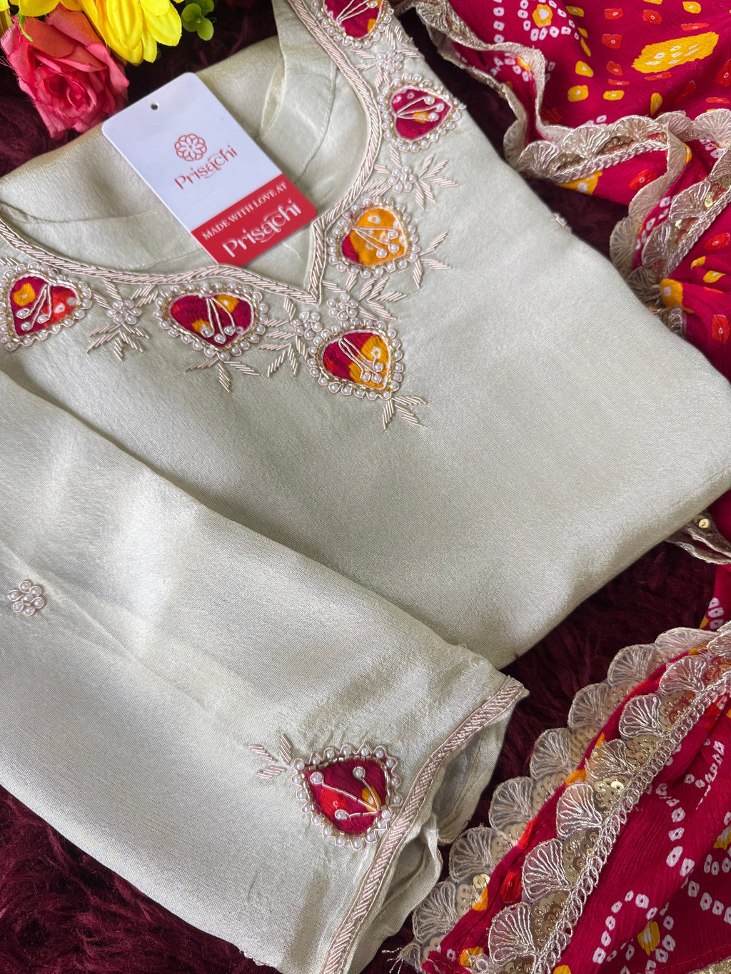 Off White embroidered kurta set with dupatta