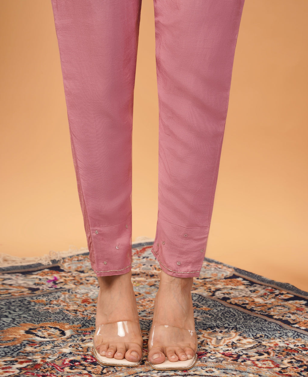 Embroidered Ethnic kurta set with dupatta and Pants