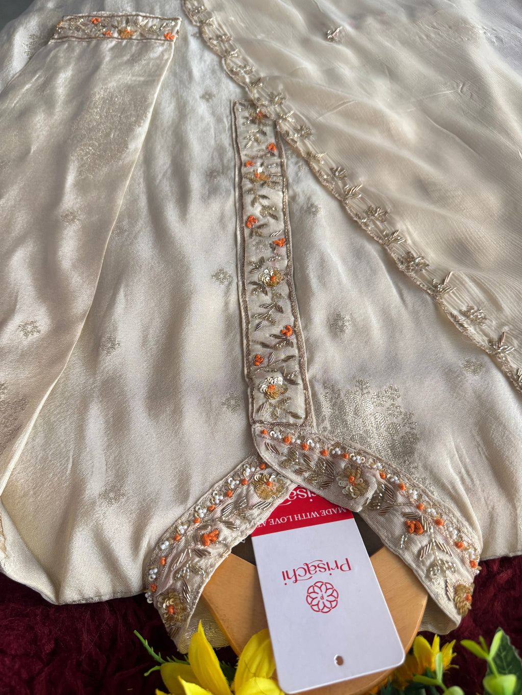 Off White Designer Embroidered Kurta set with dupatta with Pant