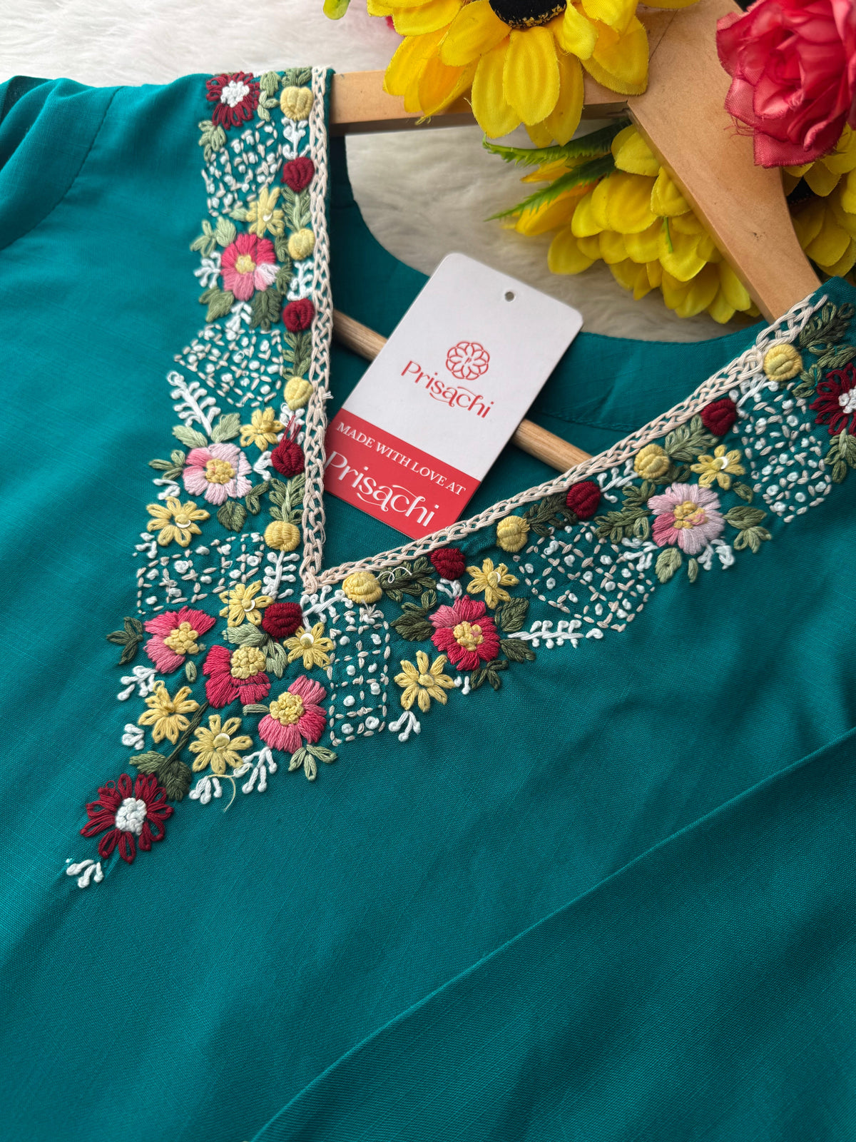 Women Thread Embroidered Kurti Pant Co-ord Set | Ethnic Office & Daily Wear