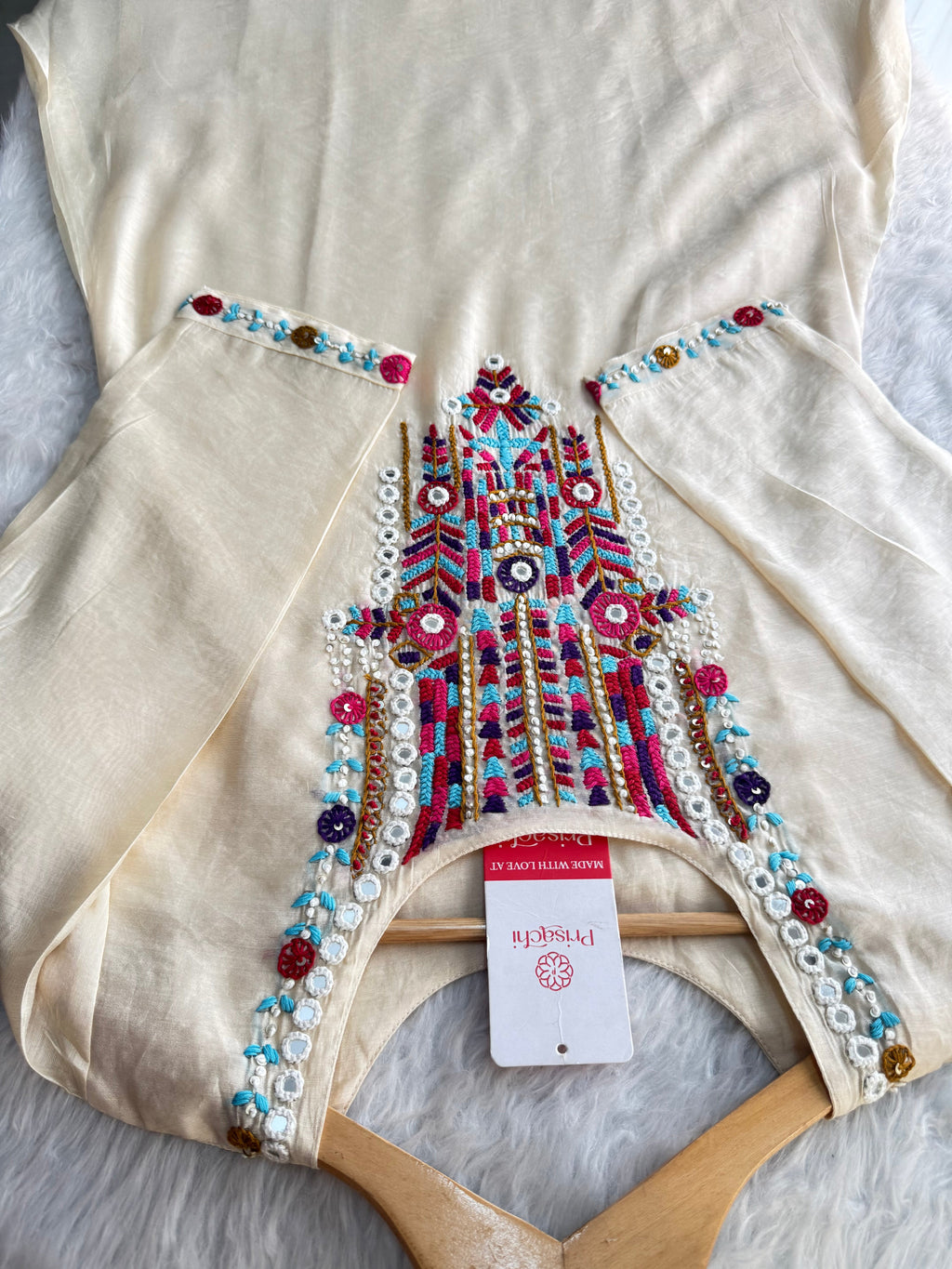 Off White Designer Embroidered Ethnic Kurta set with dupatta and Pants
