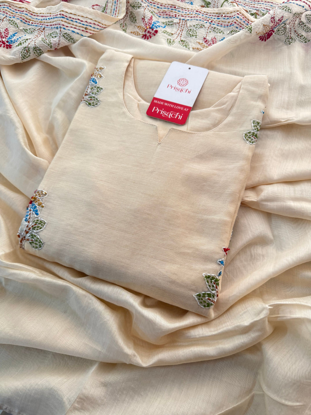 White Designer Ethnic Thread Embroidered Kurta Set with Dupatta and Pants