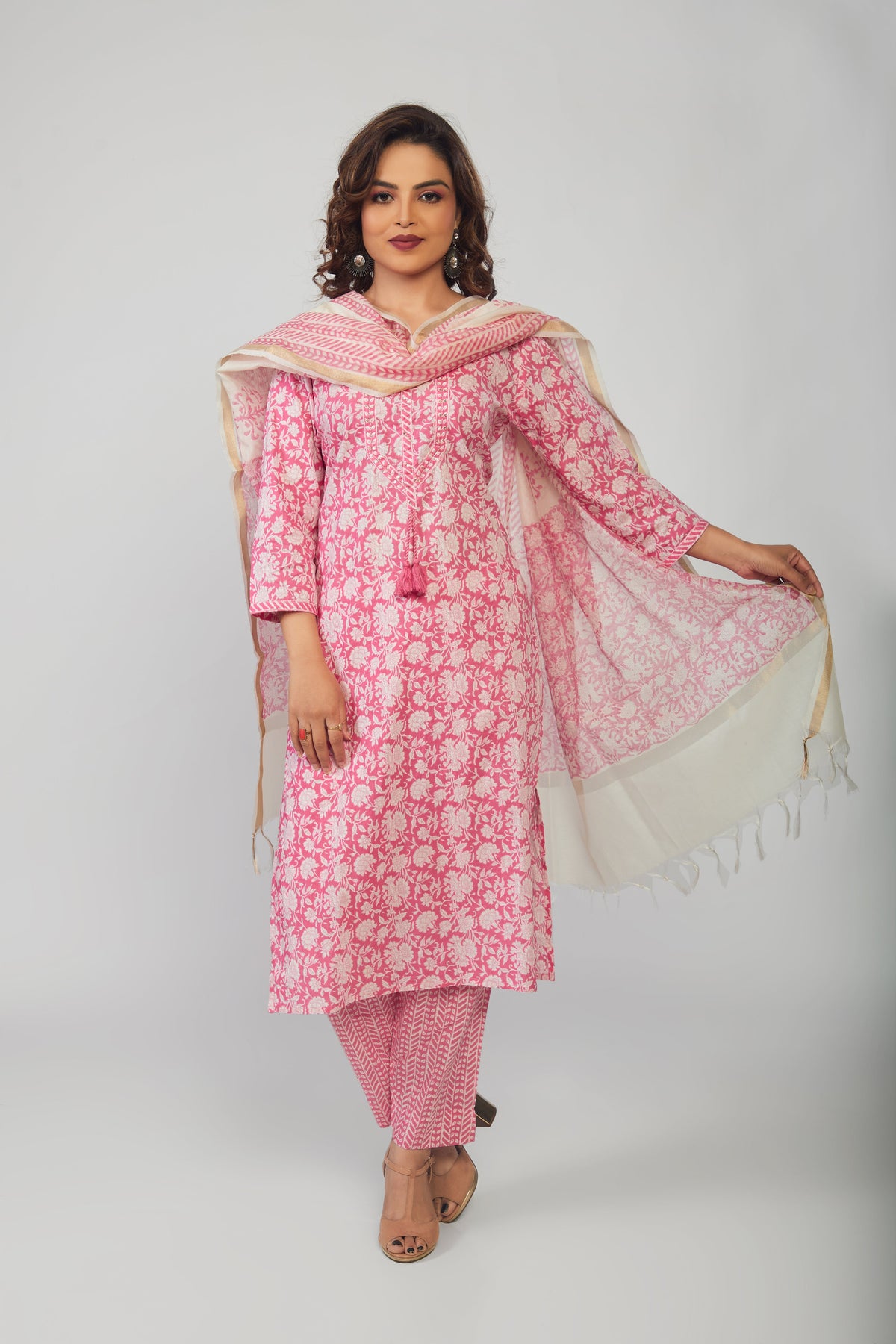 Pink Cotton Kurti pant with White dupttaa